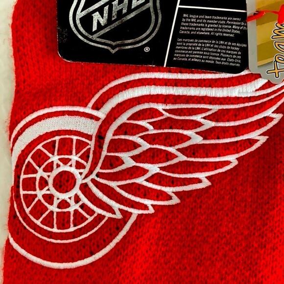 NWT Red Wings NHL Knee Hi Slippers 9/10 Women’s - Picture 1 of 9
